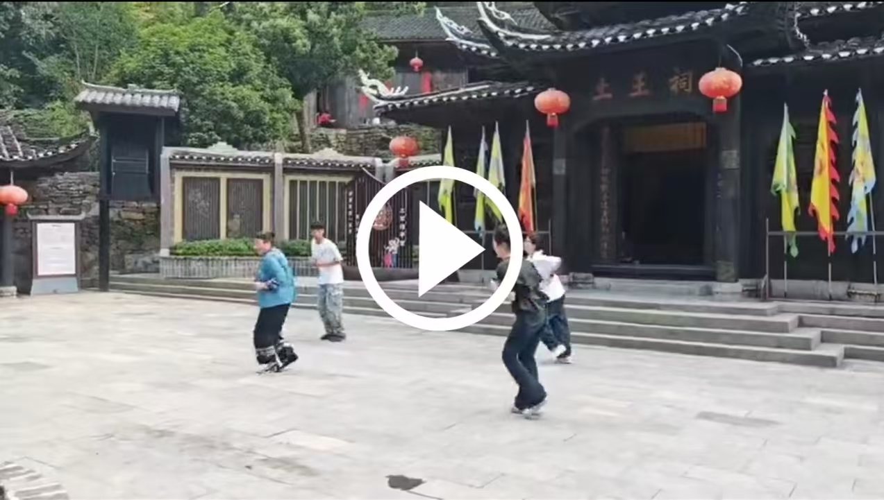 以摆手为媒：连接、共情与群体疗愈体验——抖虱子-思意网创